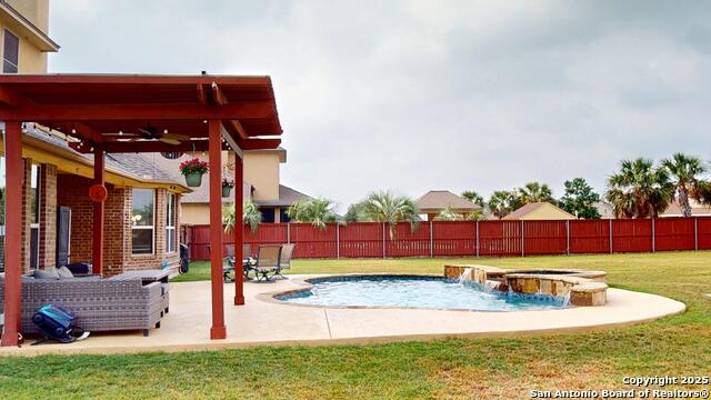 Listing photo id 47 for 6007 Dewdrop Lane
