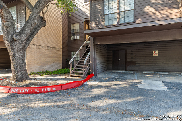 Details for 8655 Datapoint  703, San Antonio, TX 78229