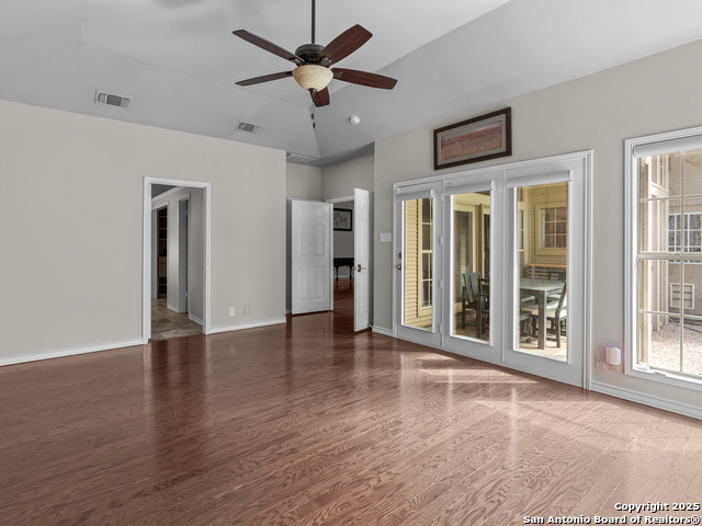 Listing photo id 8 for 16 Cheshire