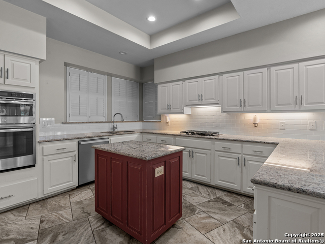 Listing photo id 10 for 16 Cheshire