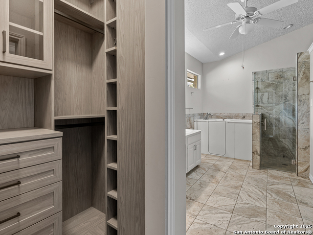 Listing photo id 14 for 16 Cheshire