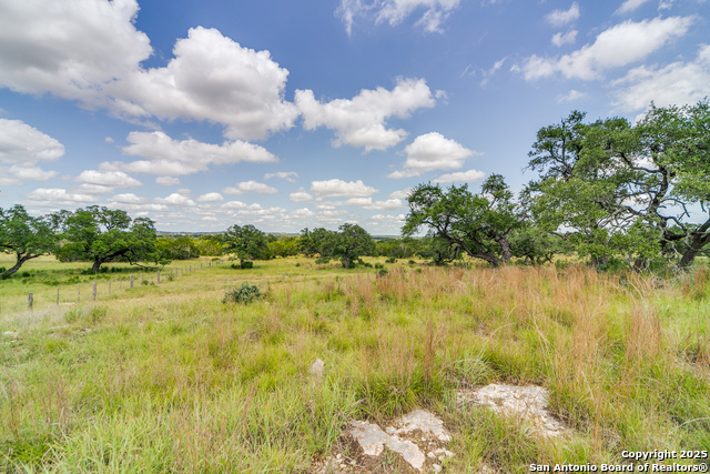 Image 7 of 23 For 32624 Tierra Robles Drive