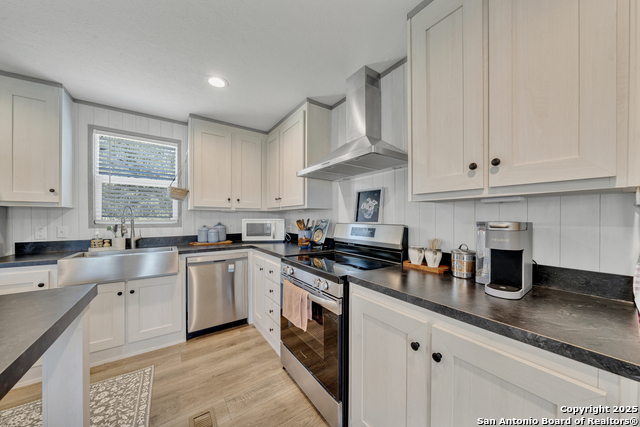Listing photo id 8 for 57 W Bob White Dr