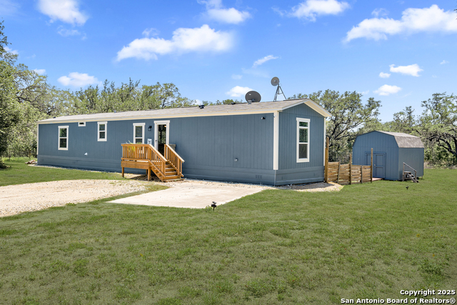 Listing photo id 1 for 57 W Bob White Dr