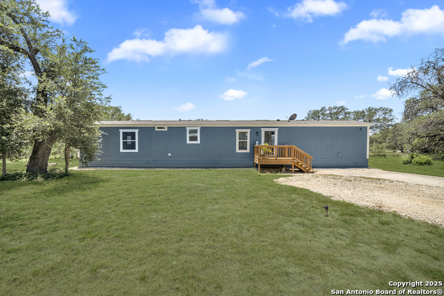 Listing photo id 2 for 57 W Bob White Dr