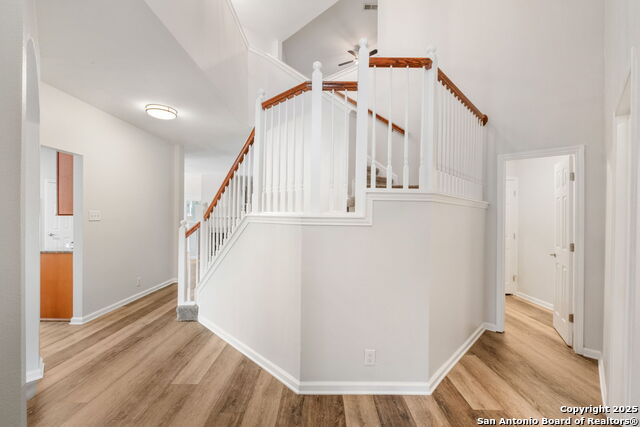 Listing photo id 11 for 8826 Brae Ridge