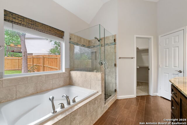 Listing photo id 17 for 8826 Brae Ridge