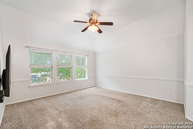 Listing photo id 22 for 8826 Brae Ridge