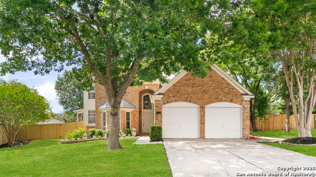 Listing photo id 1 for 8826 Brae Ridge