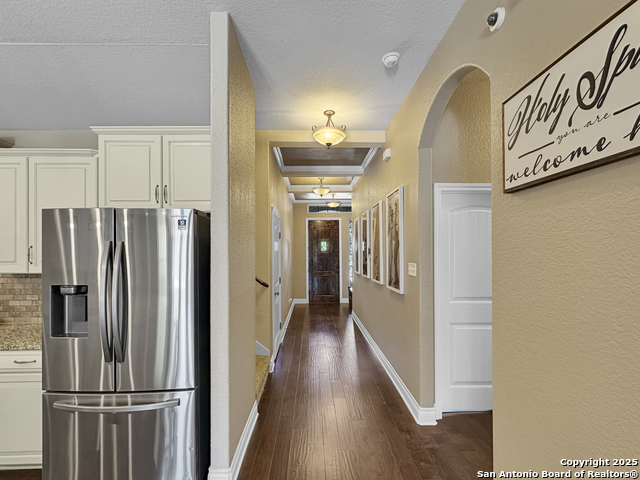 Listing photo id 13 for 106 Alder Woods