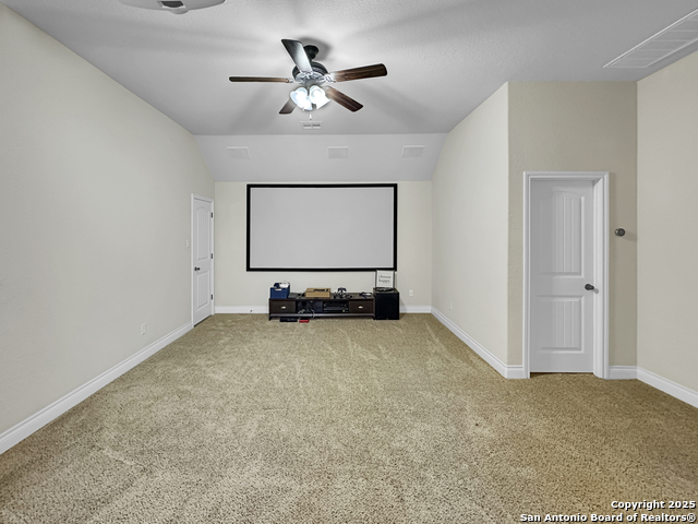 Listing photo id 23 for 106 Alder Woods
