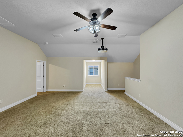 Listing photo id 24 for 106 Alder Woods