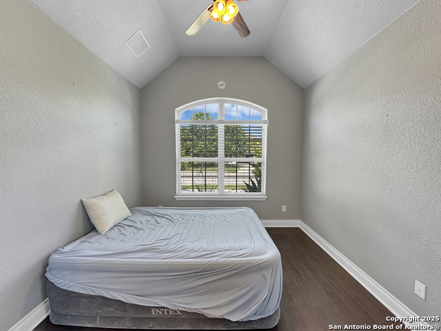 Listing photo id 28 for 106 Alder Woods