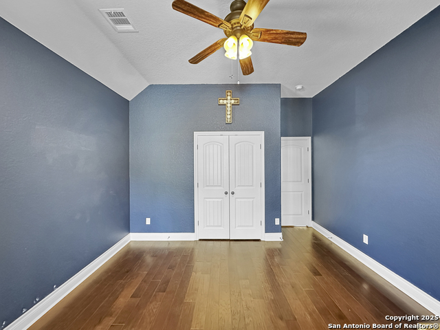 Listing photo id 29 for 106 Alder Woods