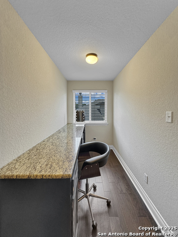 Listing photo id 37 for 106 Alder Woods
