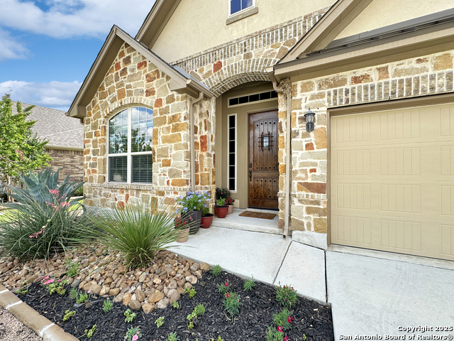 Listing photo id 4 for 106 Alder Woods