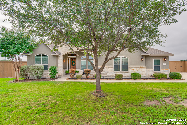 Listing photo id 0 for 2714 Trailmont Dr