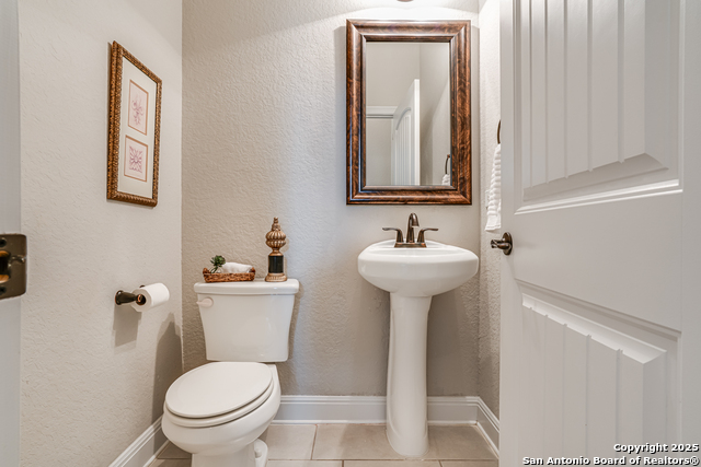 Listing photo id 39 for 2714 Trailmont Dr