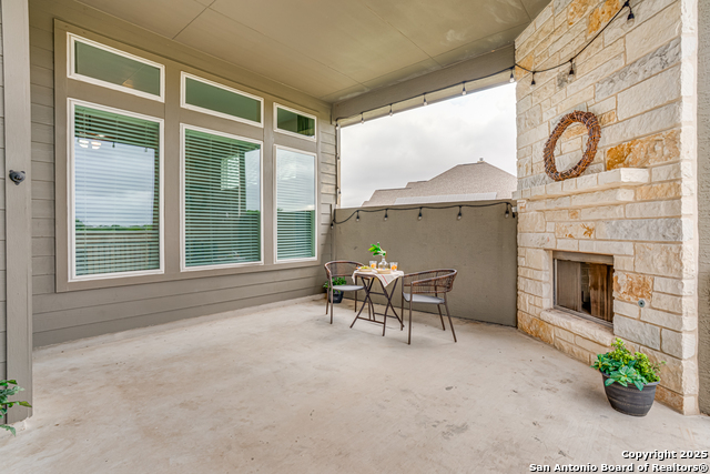 Listing photo id 42 for 2714 Trailmont Dr