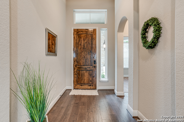 Listing photo id 7 for 2714 Trailmont Dr