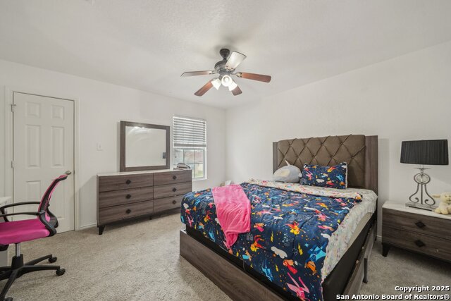 Listing photo id 23 for 5815 Trent