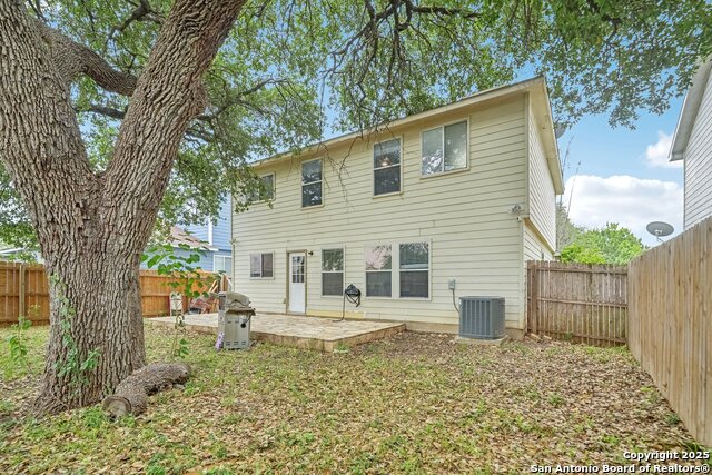 Listing photo id 26 for 5815 Trent