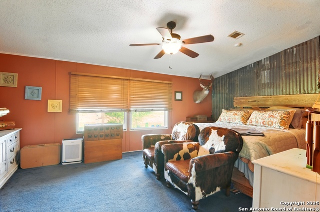 Listing photo id 12 for 341 Cr 341 E
