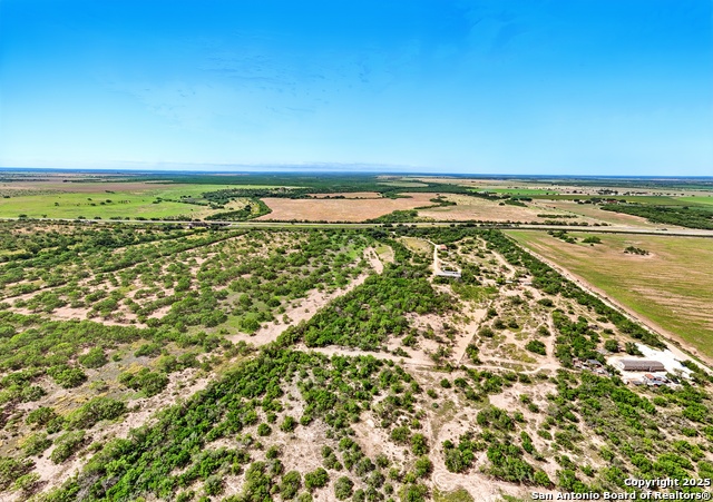 Listing photo id 31 for 341 Cr 341 E