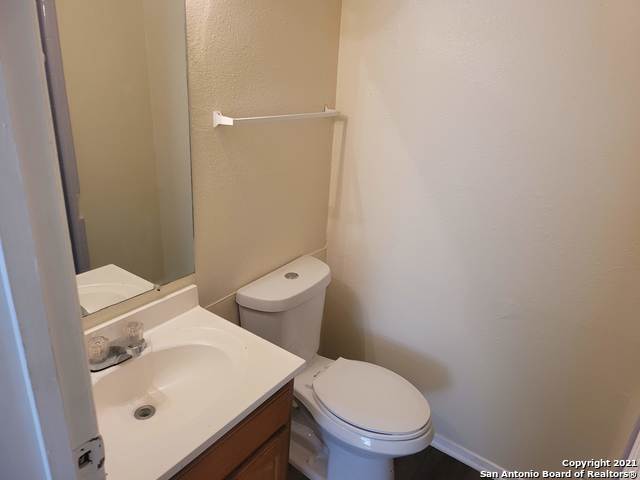 Image 13 of 24 For 4731 Belinda Lee St