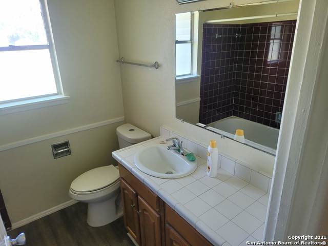 Image 15 of 24 For 4731 Belinda Lee St