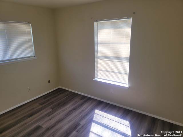 Image 21 of 24 For 4731 Belinda Lee St