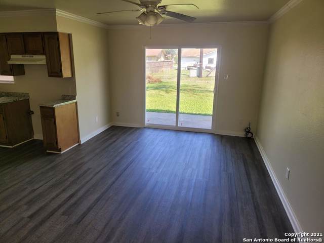 Image 8 of 24 For 4731 Belinda Lee St