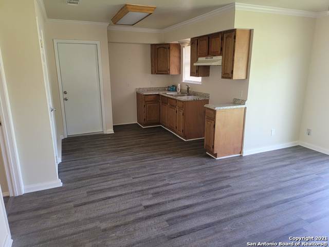 Image 9 of 24 For 4731 Belinda Lee St