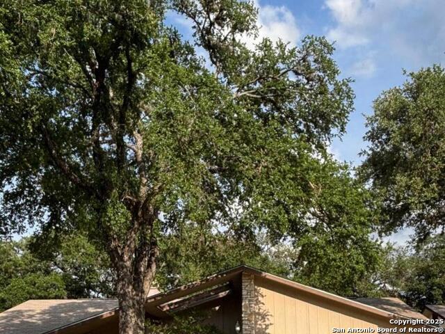 Listing photo id 0 for 8526 Timberwilde
