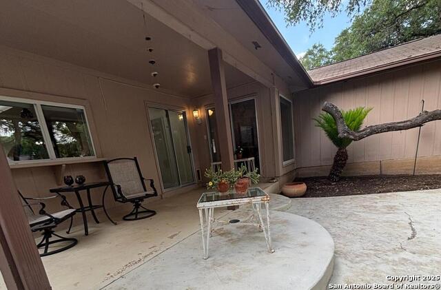 Listing photo id 23 for 8526 Timberwilde