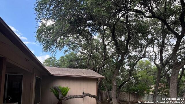 Listing photo id 24 for 8526 Timberwilde