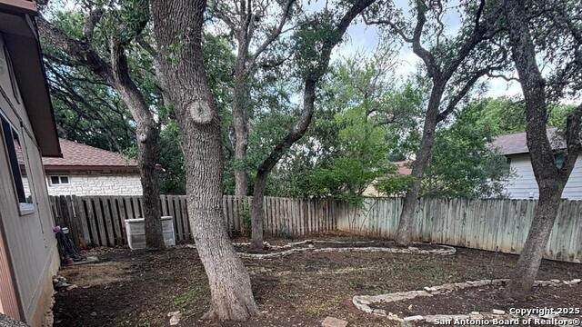 Listing photo id 26 for 8526 Timberwilde