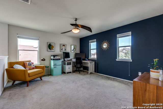 Listing photo id 11 for 8318 Pioneer Field
