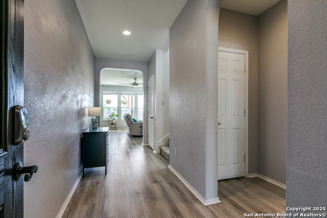 Listing photo id 1 for 8318 Pioneer Field