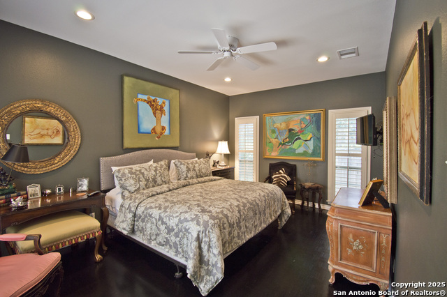 Listing photo id 27 for 8 Kensington Ct