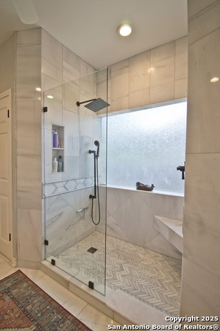 Listing photo id 33 for 8 Kensington Ct