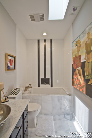 Listing photo id 40 for 8 Kensington Ct