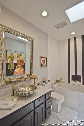 Listing photo id 41 for 8 Kensington Ct