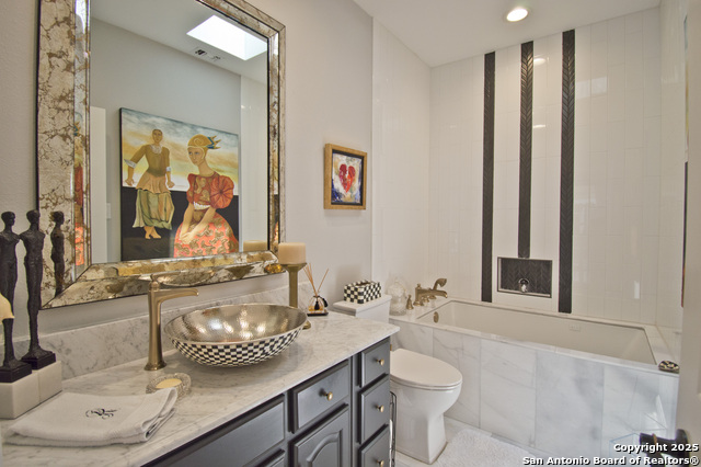 Listing photo id 42 for 8 Kensington Ct