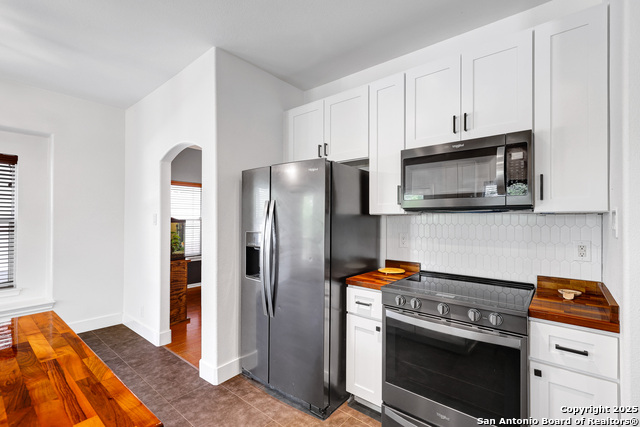 Image 11 of 40 For 4451 Taylors Bend