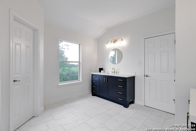 Image 27 of 40 For 4451 Taylors Bend