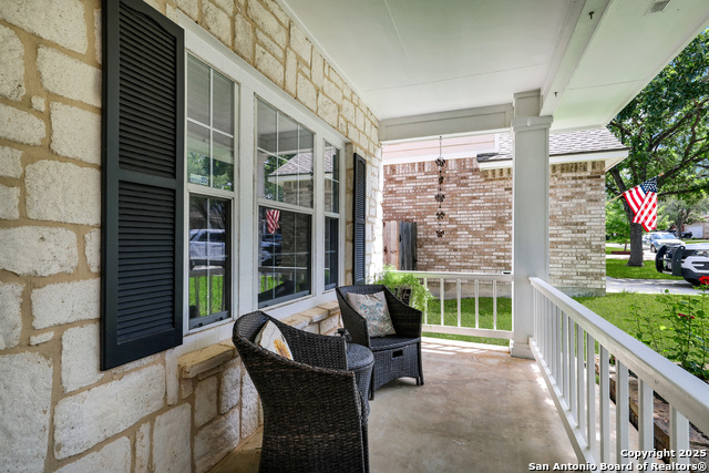 Image 3 of 40 For 4451 Taylors Bend