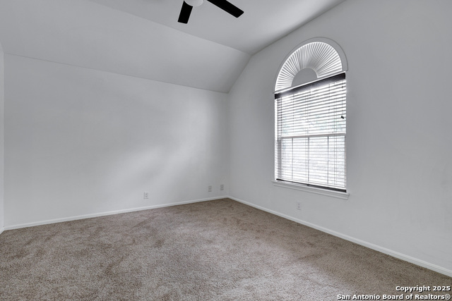Image 32 of 40 For 4451 Taylors Bend