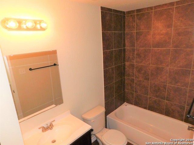 Image 17 of 21 For 4929 Stowers Blvd