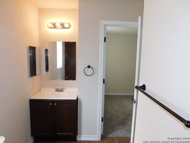 Image 18 of 21 For 4929 Stowers Blvd